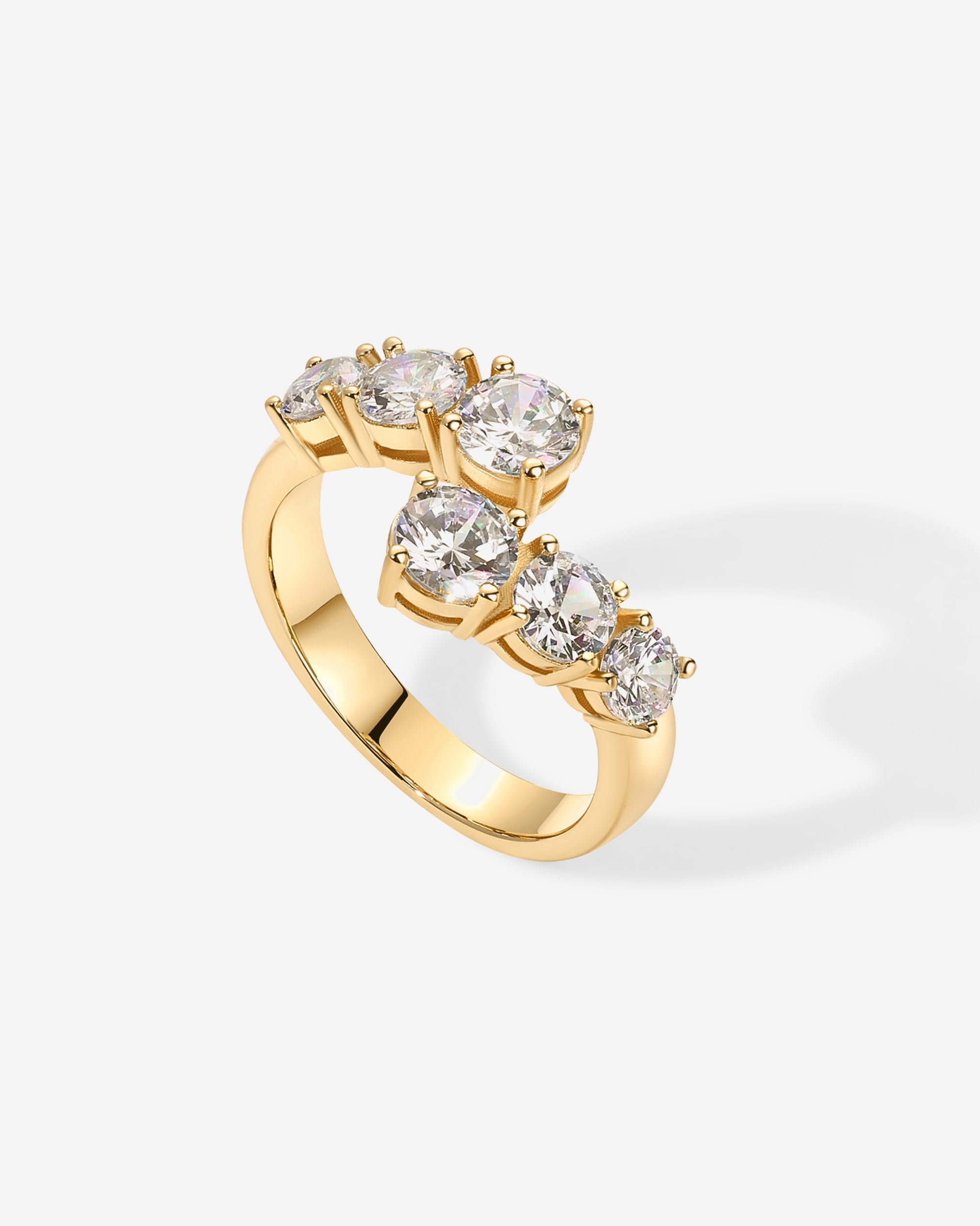 Nut Crossover Chunky Ring