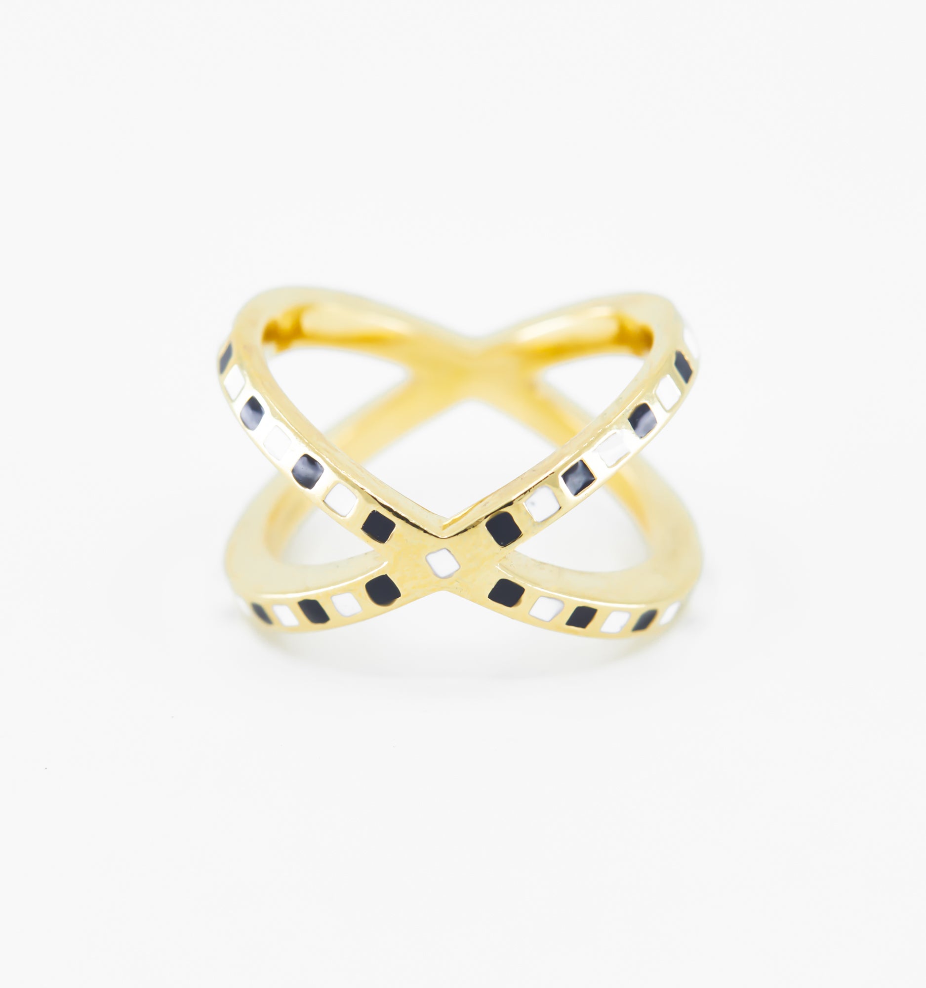 Criss Cross Checker Ring