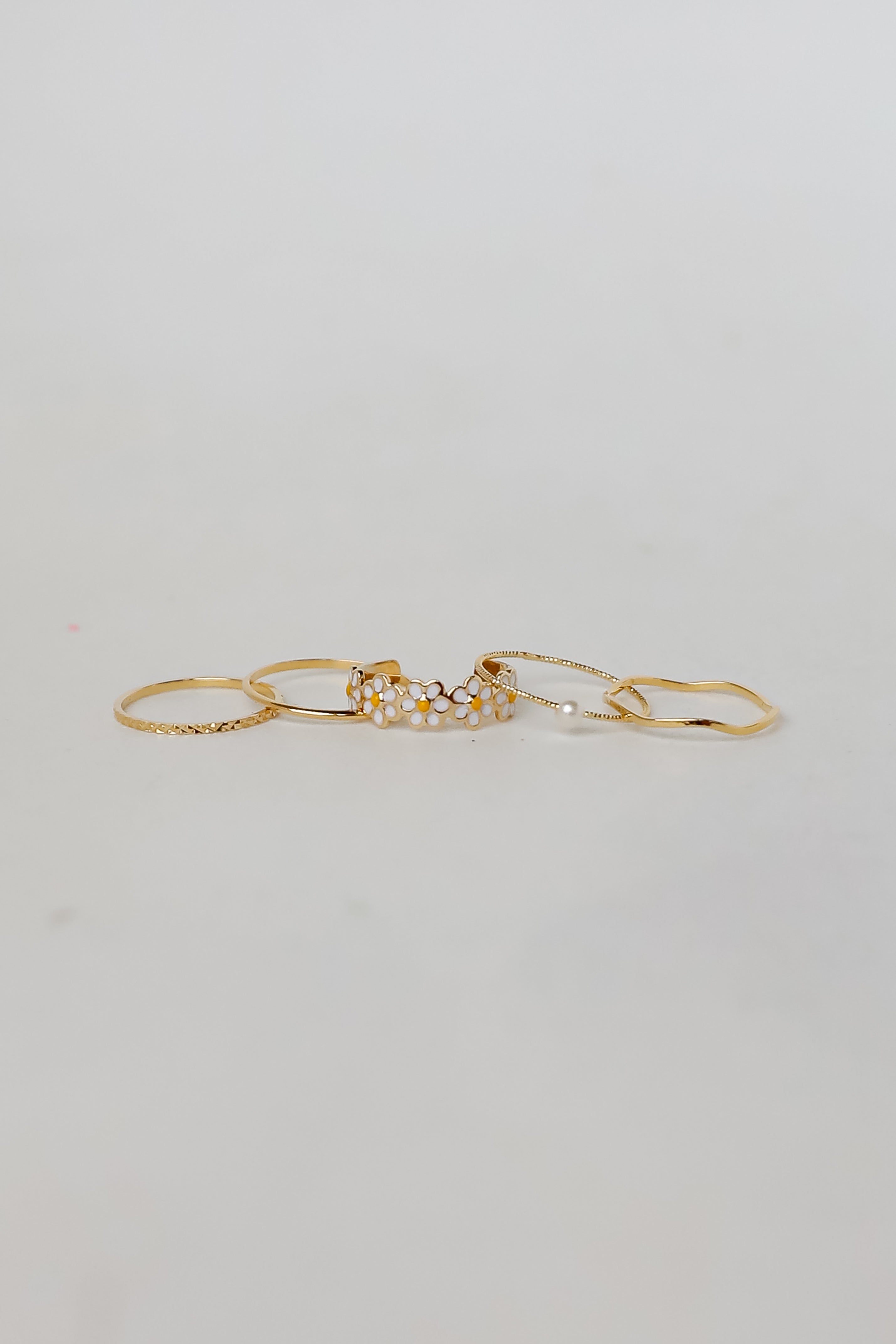 Serena Gold Daisy Ring Set